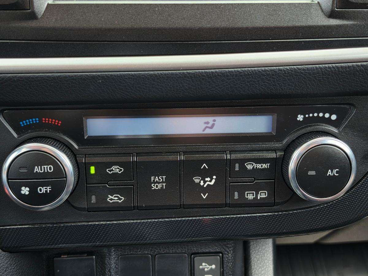 toyota-auris-2014-diesel-1364cc