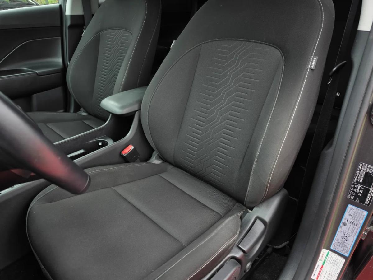 hyundai-kauai-2024-gasolina-998cc