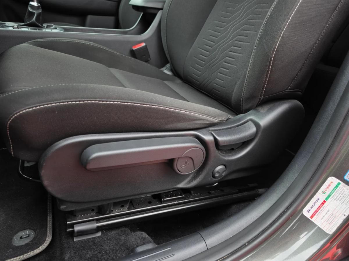 hyundai-kauai-2024-gasolina-998cc