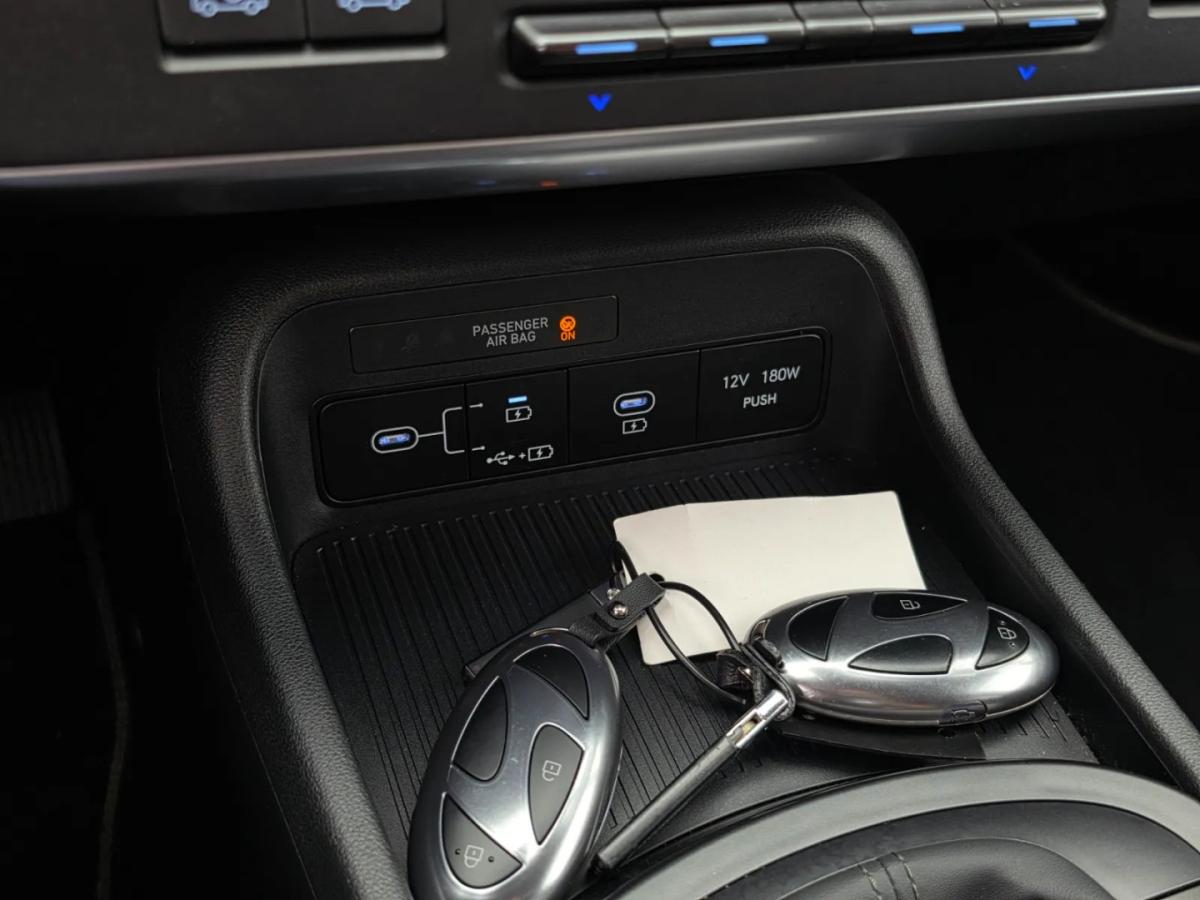 hyundai-kauai-2024-gasolina-998cc
