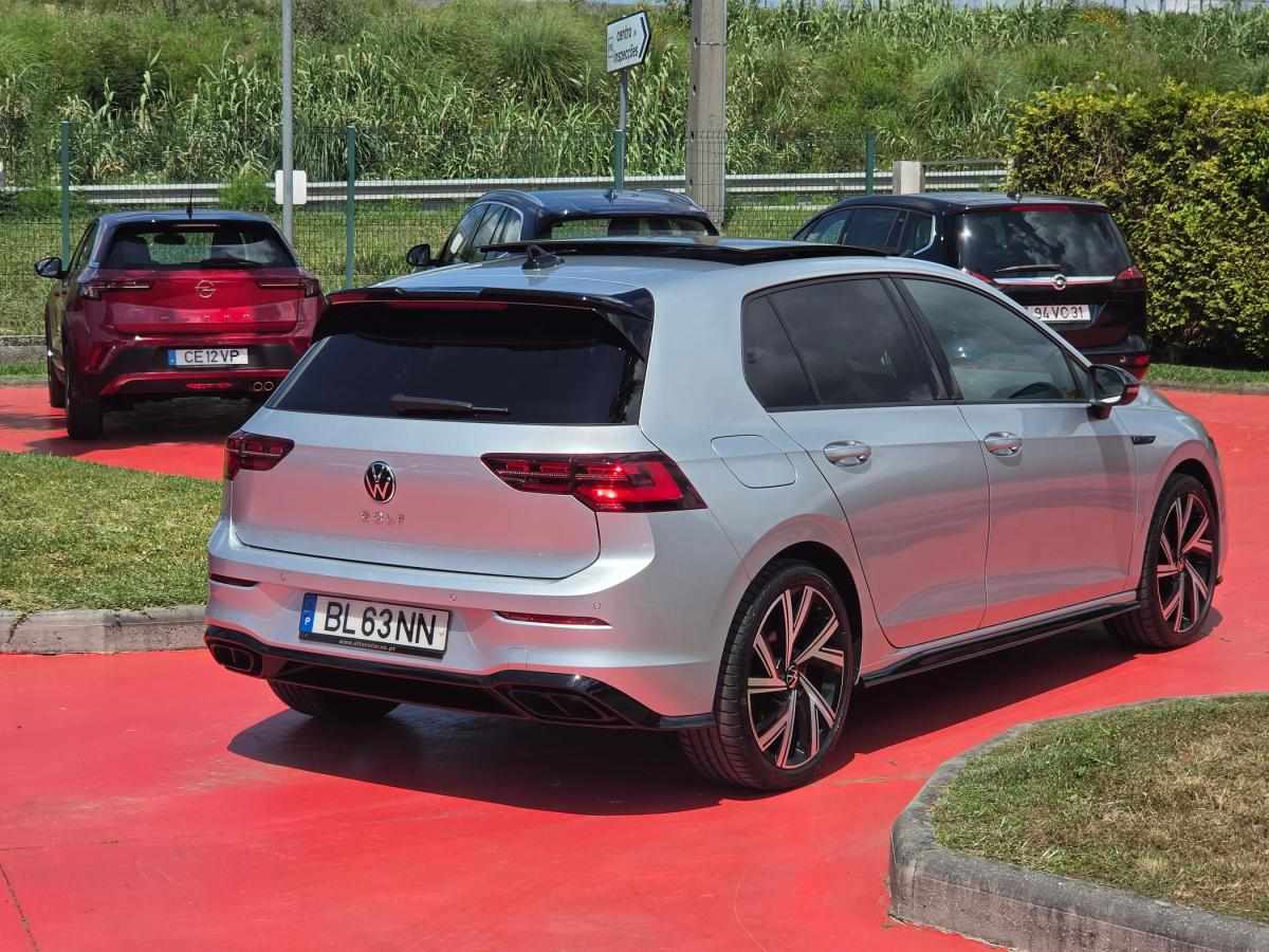 volkswagen-golf-2022-diesel-1968cc
