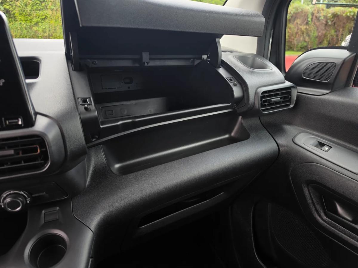 citroen-berlingo-2024-diesel-1499cc