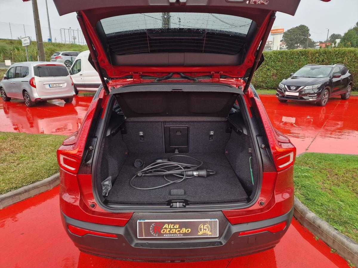 volvo-xc40-2022-hibrido-a-gasolina-1477cc