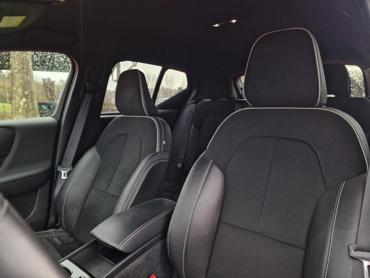 volvo-xc40-2022-hibrido-a-gasolina-1477cc