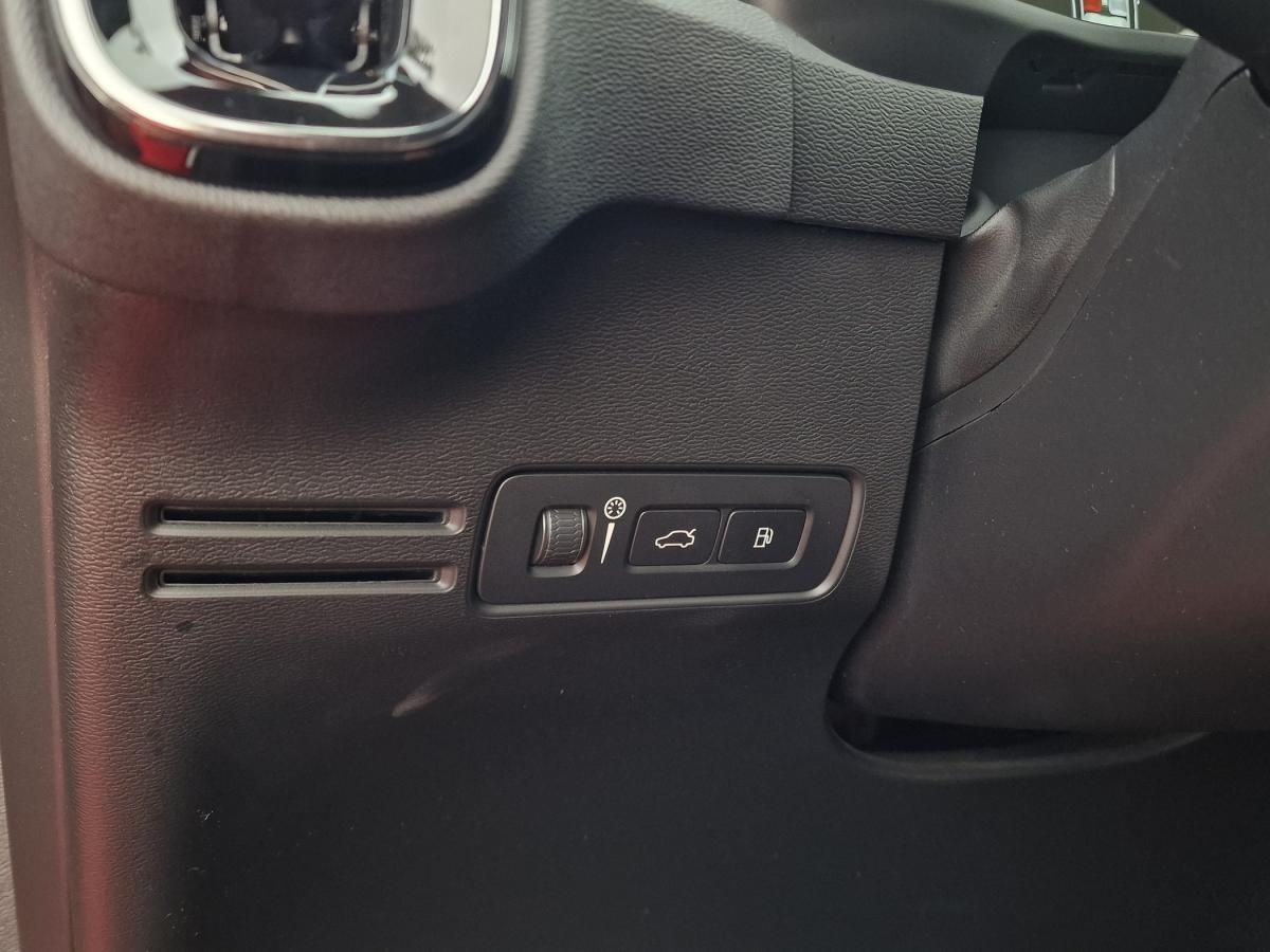 volvo-xc40-2022-hibrido-a-gasolina-1477cc
