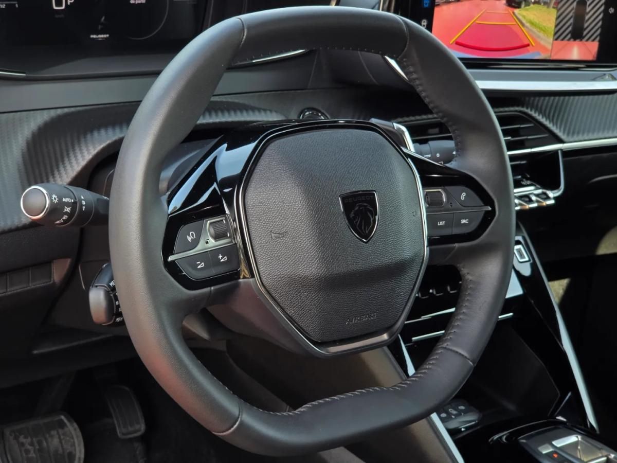 peugeot-2008-2024-gasolina-1199cc