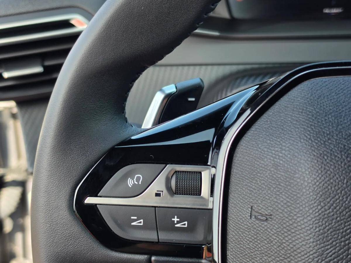peugeot-2008-2024-gasolina-1199cc