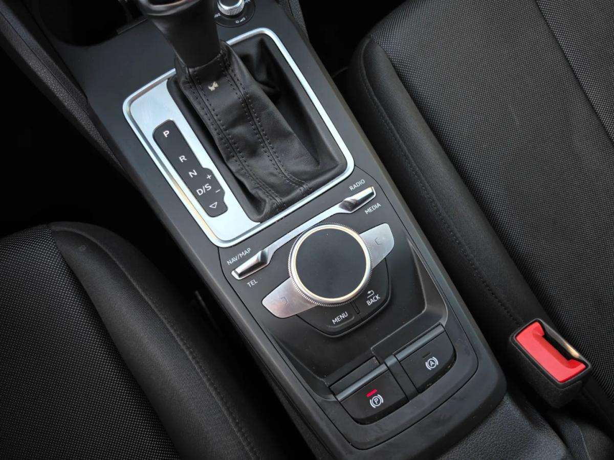 audi-q2-2023-gasolina-1498cc