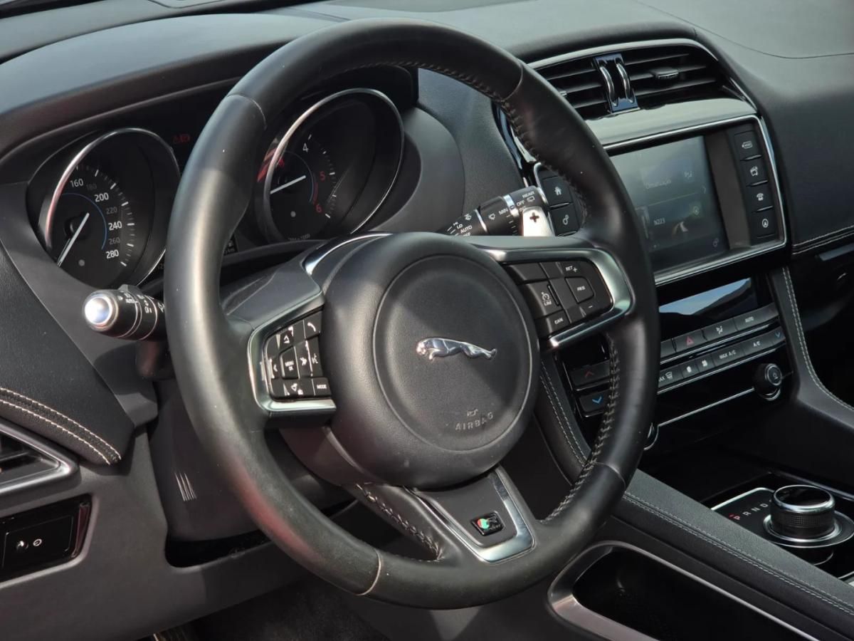 jaguar-f-pace-2016-diesel-1999cc
