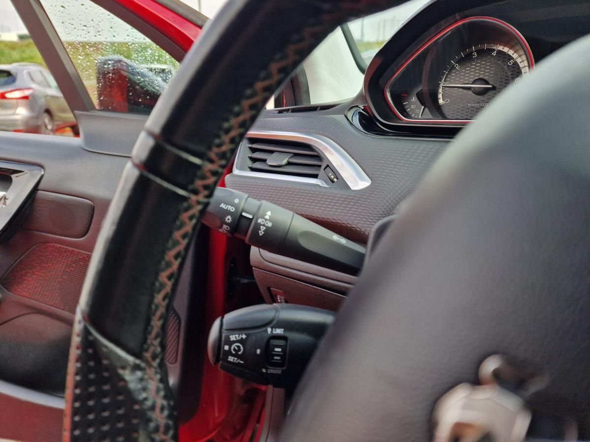 peugeot-2008-2018-gasolina-1199cc