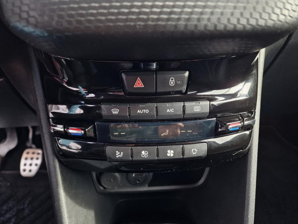 peugeot-2008-2018-gasolina-1199cc