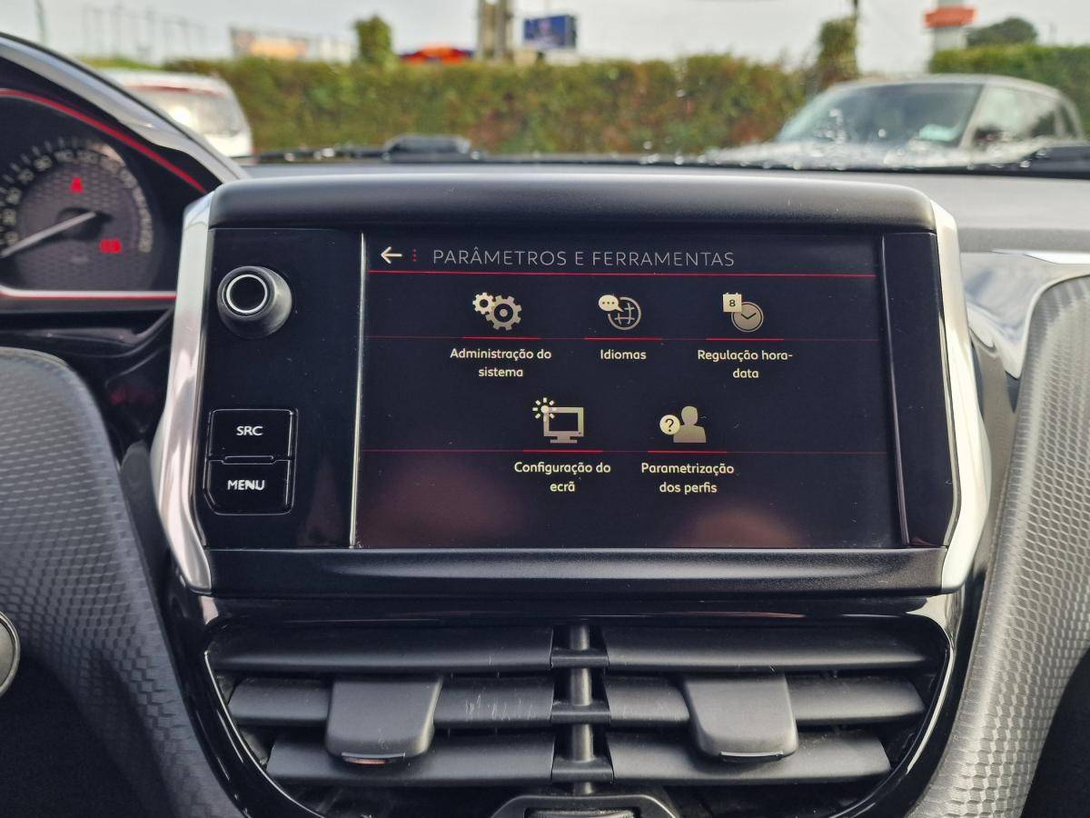 peugeot-2008-2018-gasolina-1199cc