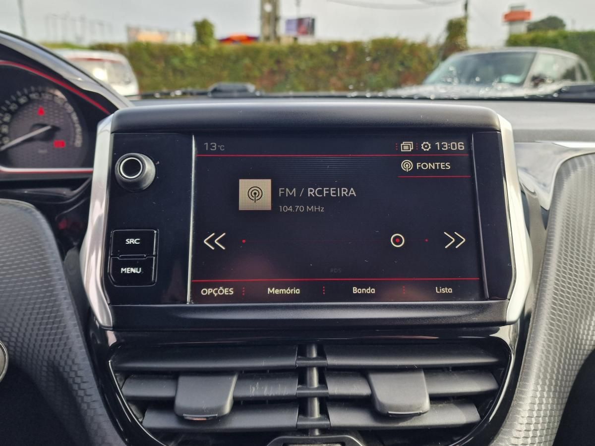 peugeot-2008-2018-gasolina-1199cc