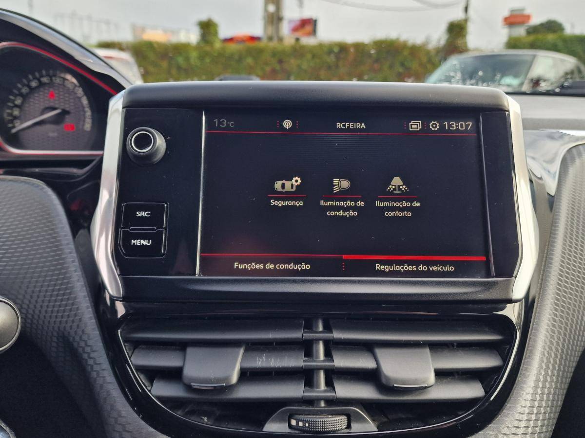 peugeot-2008-2018-gasolina-1199cc