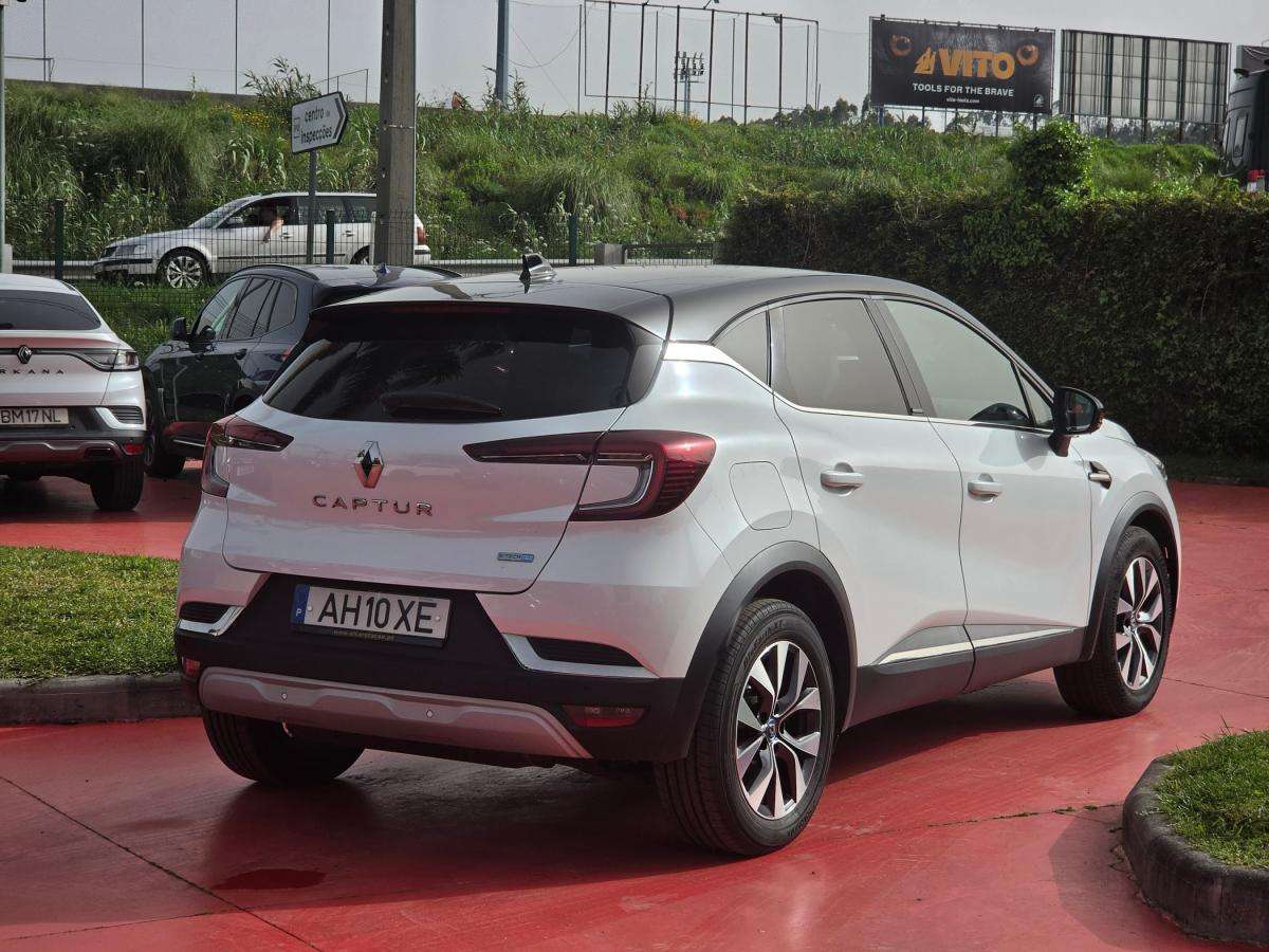 renault-captur-2021-hibrido-a-gasolina-1598cc