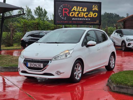 peugeot-208-2014-gasolina-1199cc