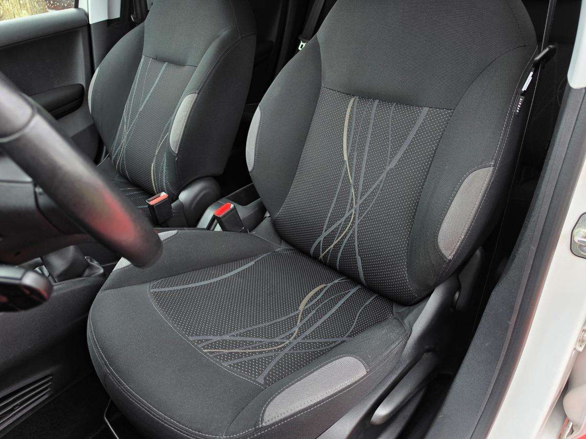 peugeot-208-2014-gasolina-1199cc