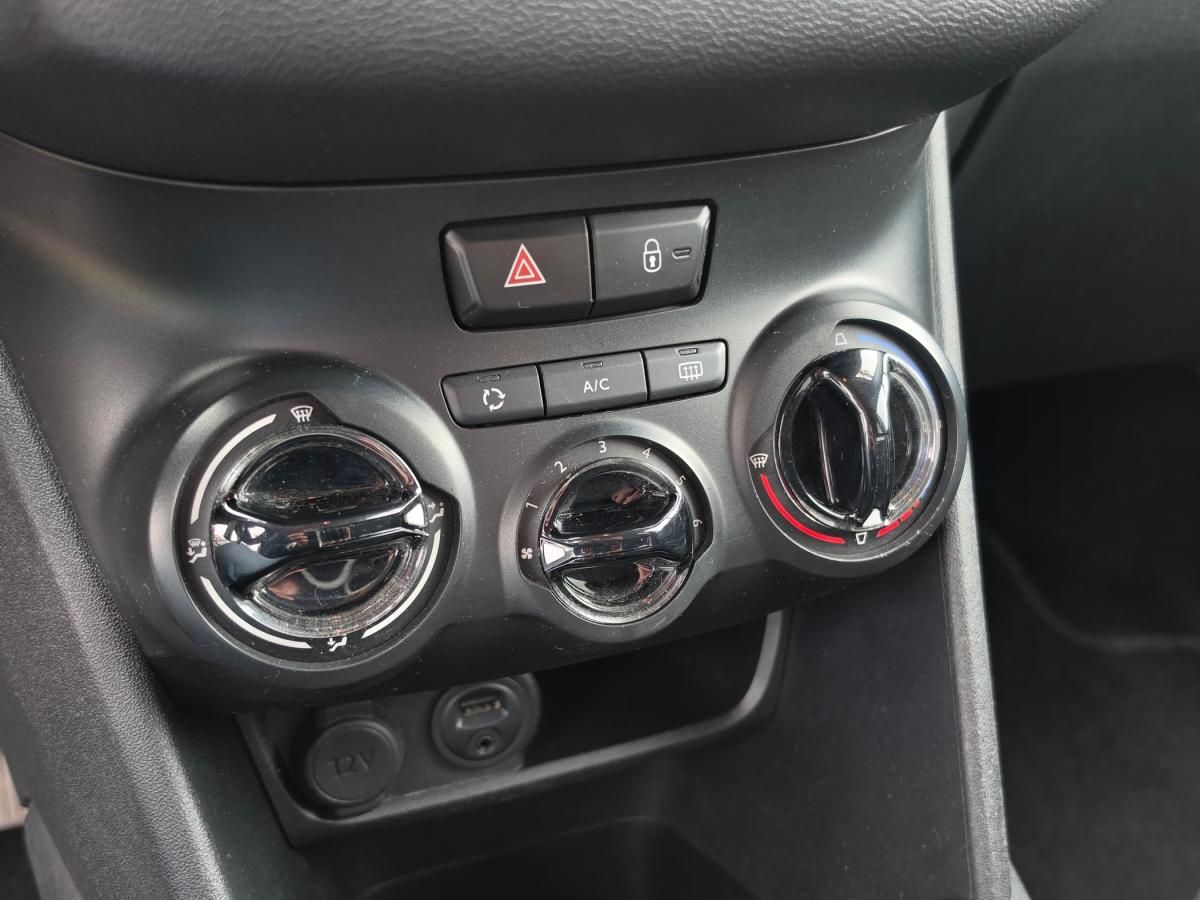 peugeot-208-2014-gasolina-1199cc