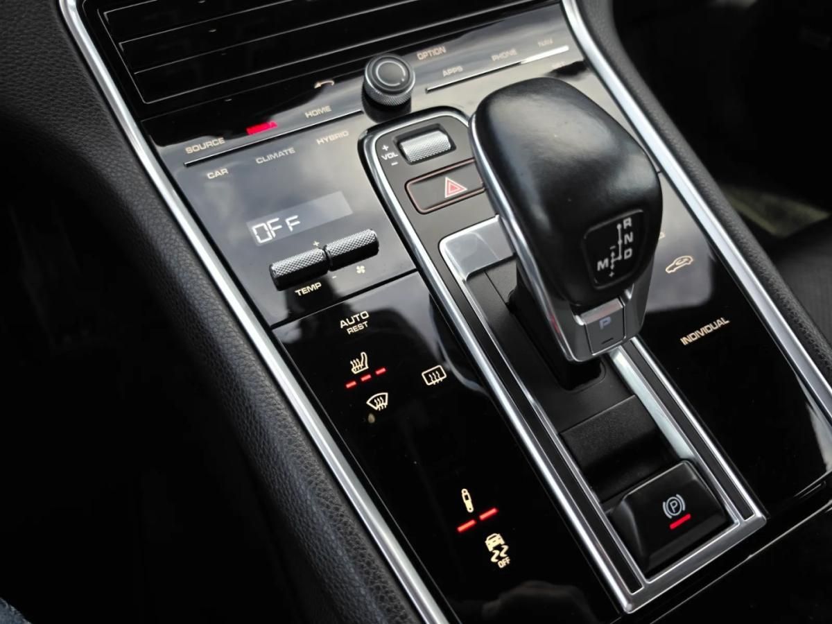 porsche-panamera-2017-hibrido-2894cc