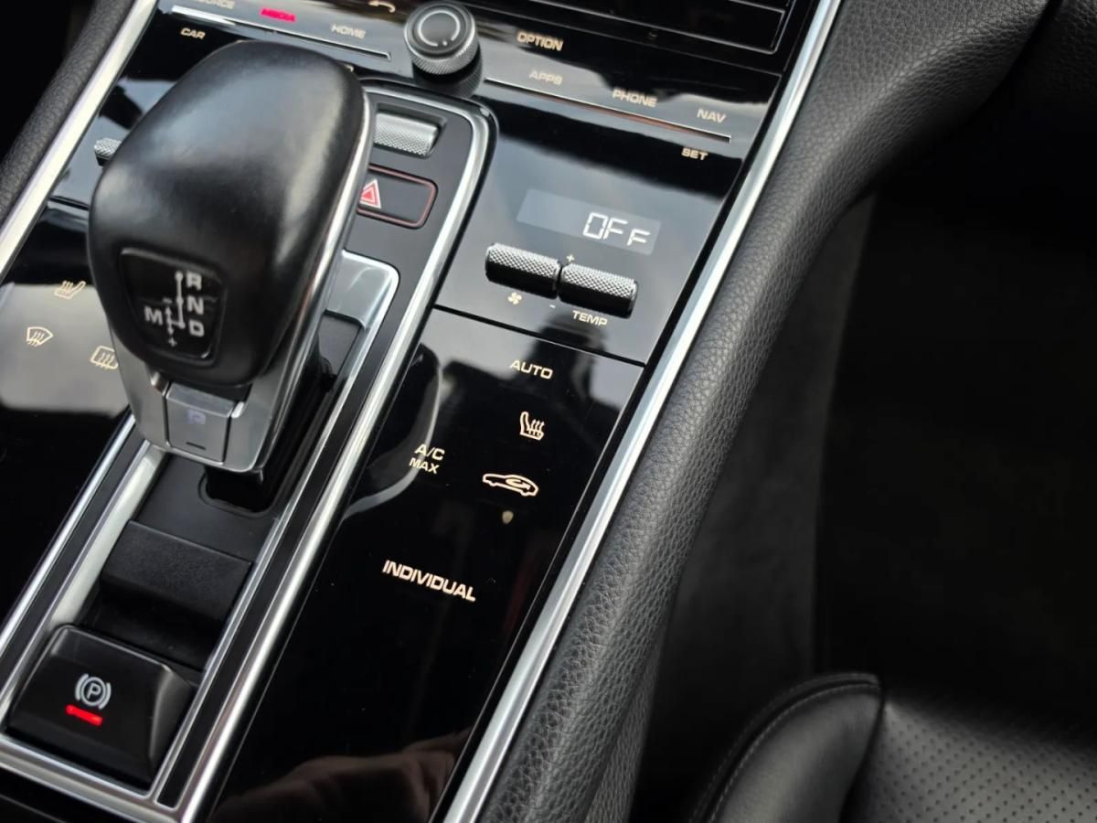 porsche-panamera-2017-hibrido-2894cc