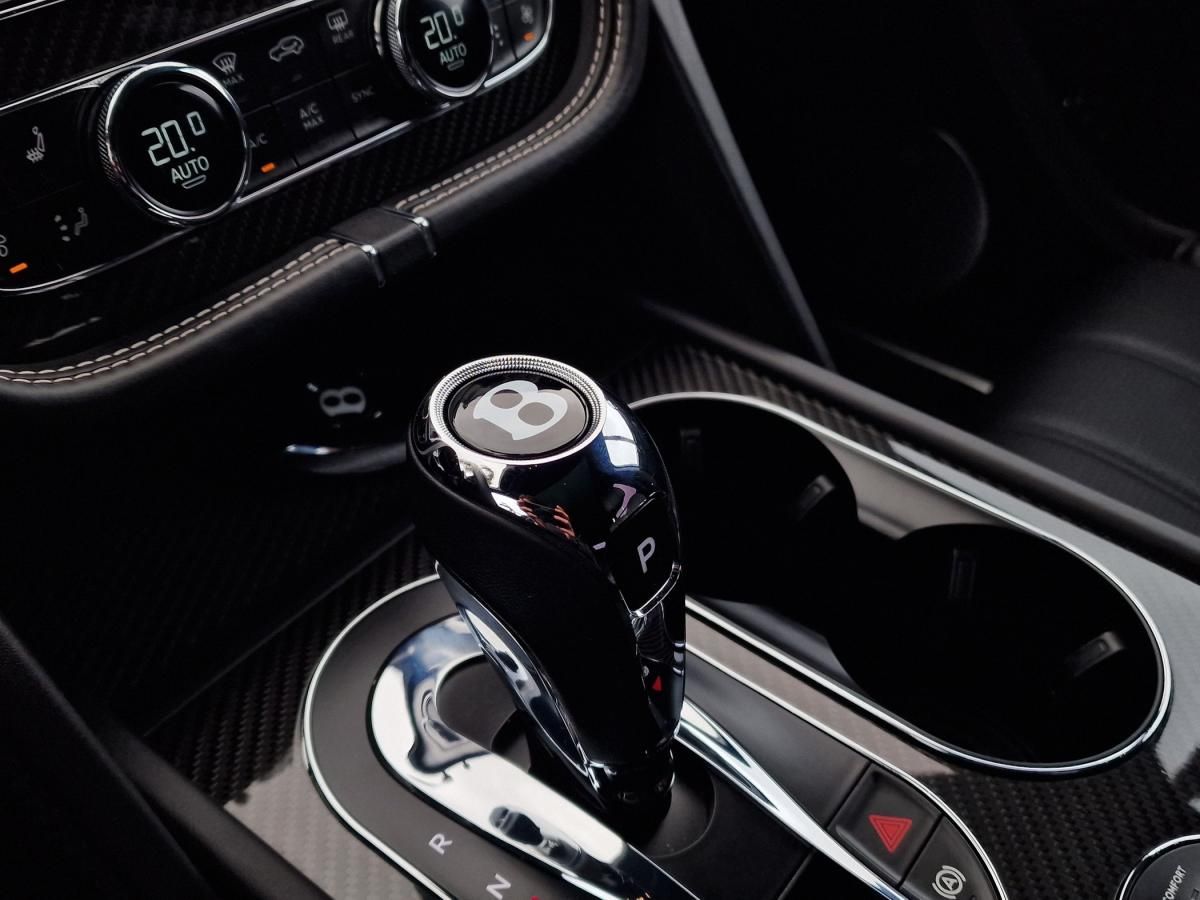bentley-bentayga-2020-hibrido-a-gasolina-2995cc