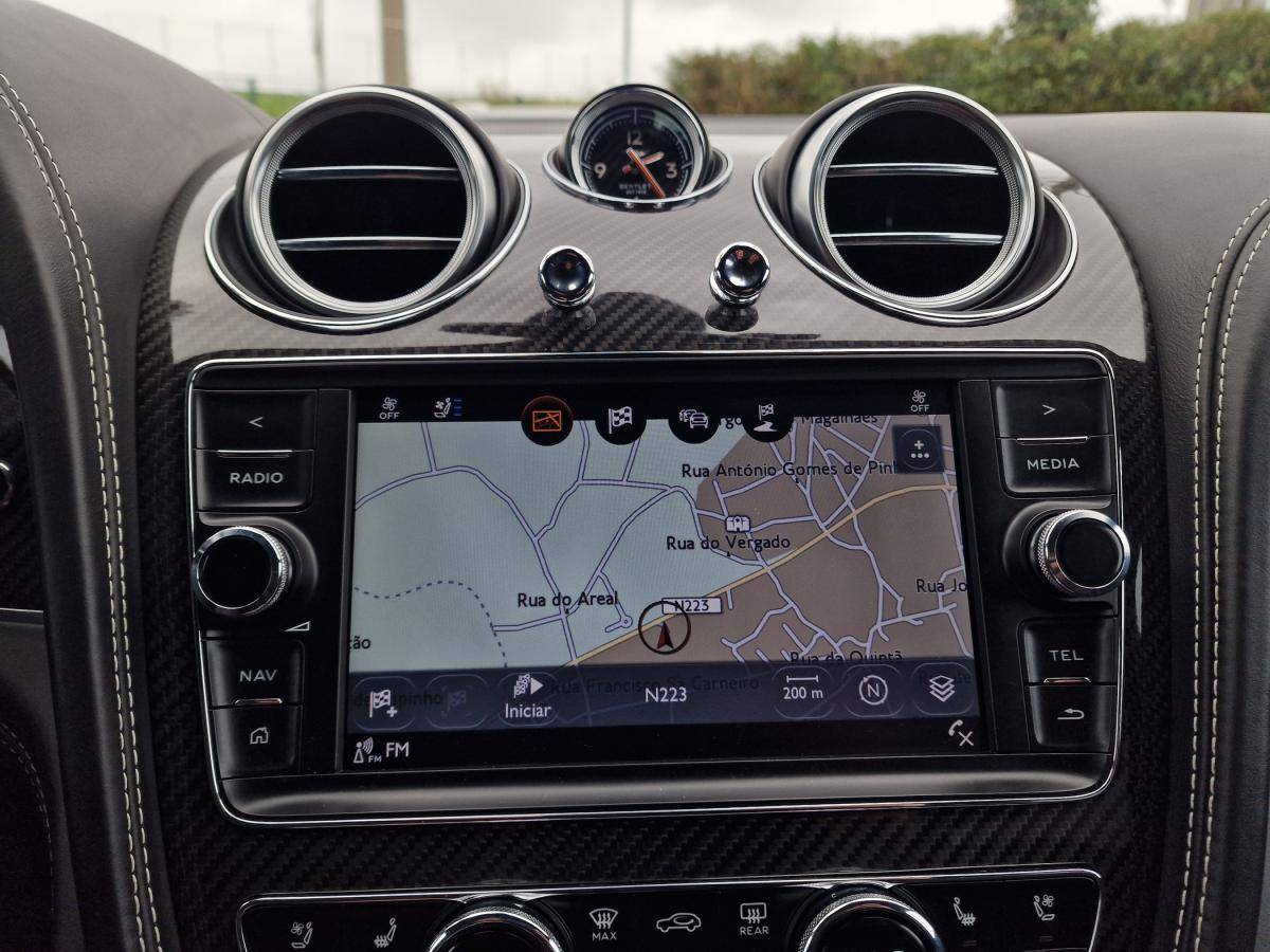 bentley-bentayga-2020-hibrido-a-gasolina-2995cc