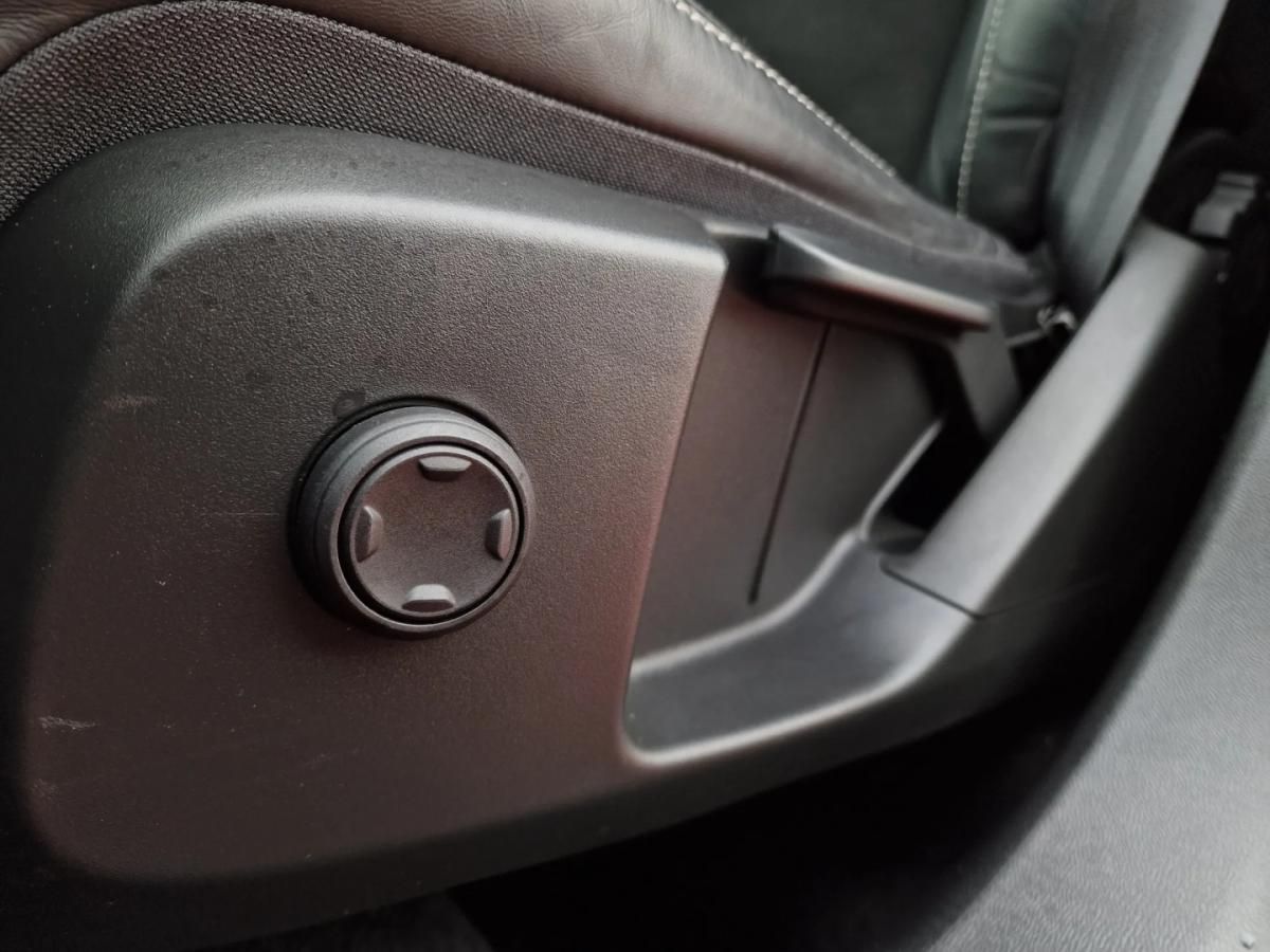 volvo-xc40-2022-hibrido-1477cc