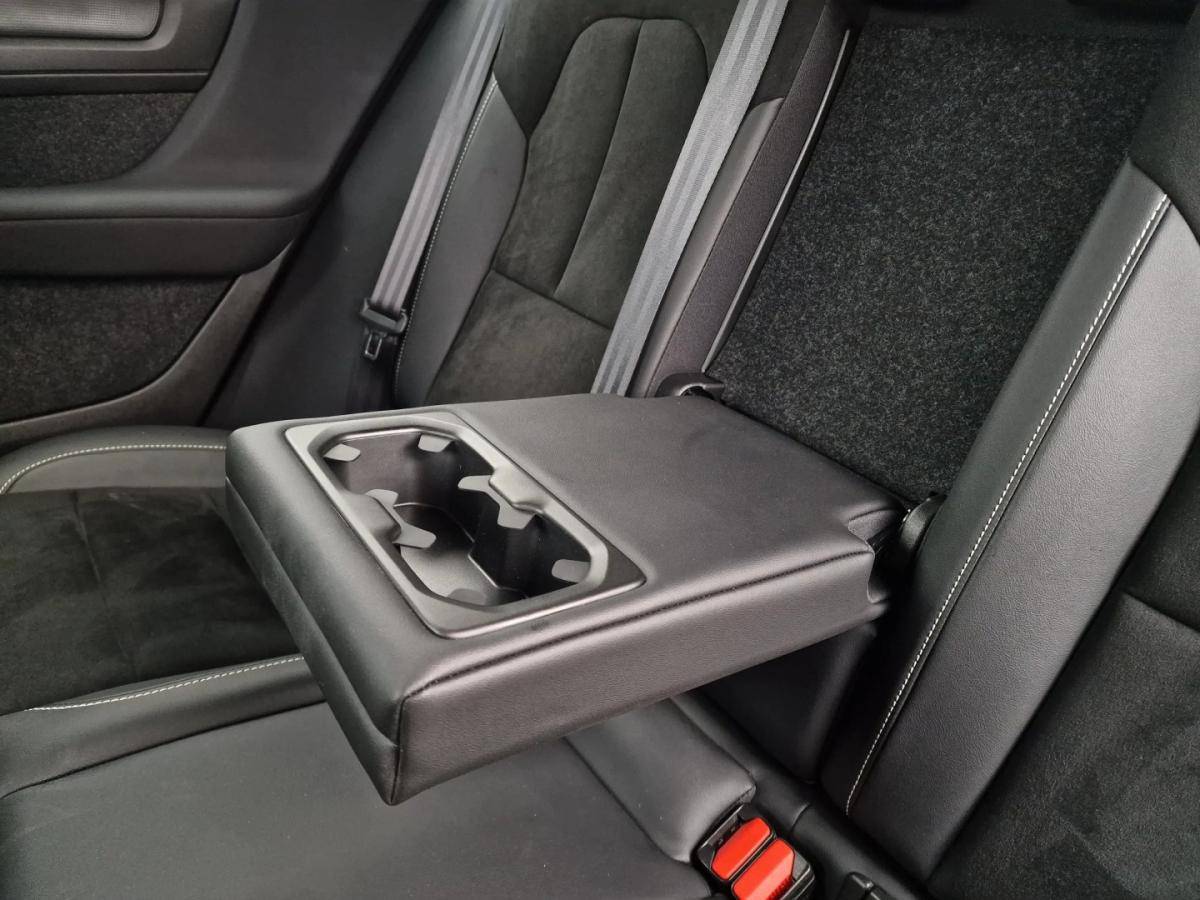 volvo-xc40-2022-hibrido-1477cc