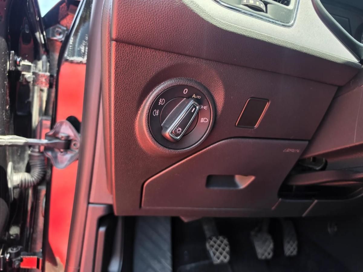 seat-leon-2019-gasolina-999cc