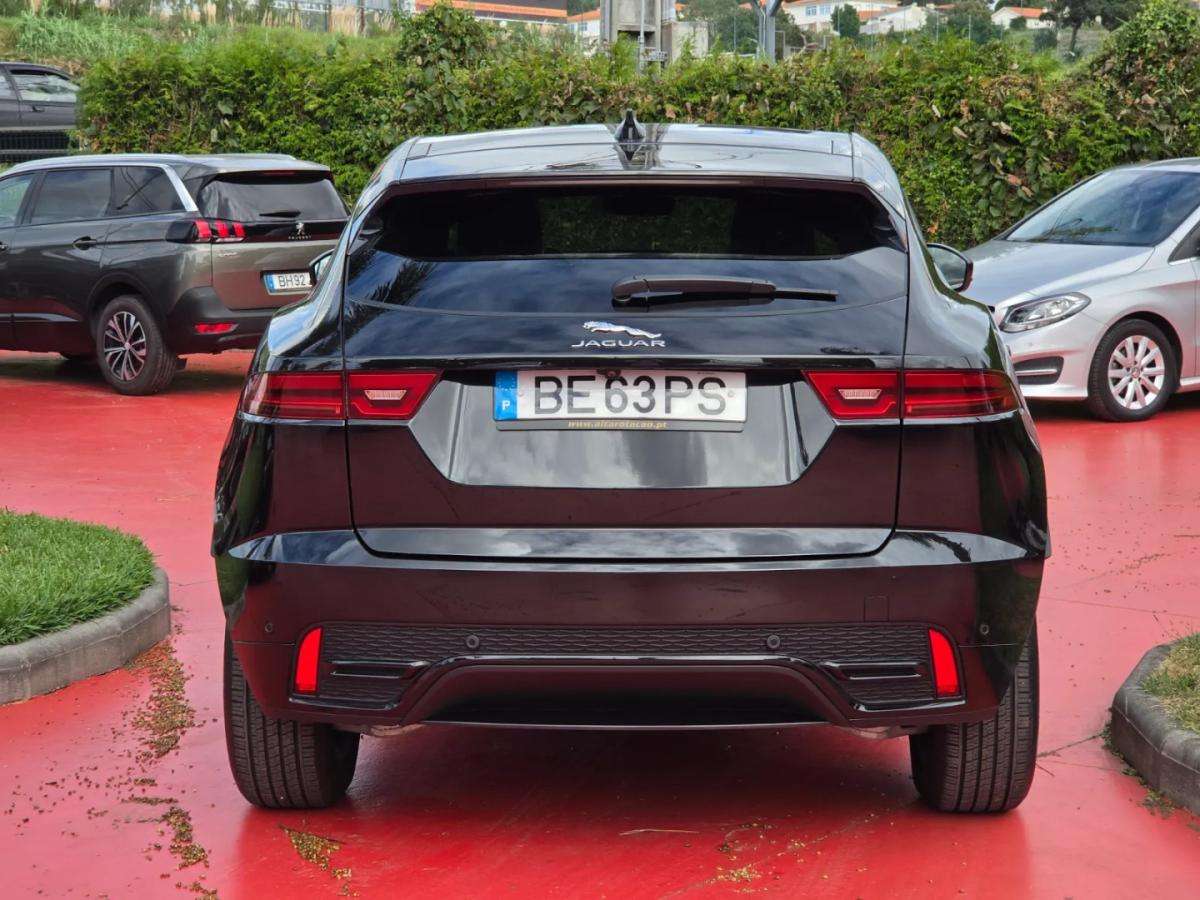 jaguar-e-pace-2023-hibrido-1498cc