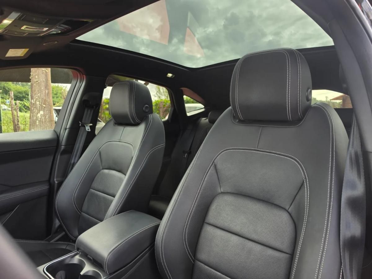 jaguar-e-pace-2023-hibrido-1498cc