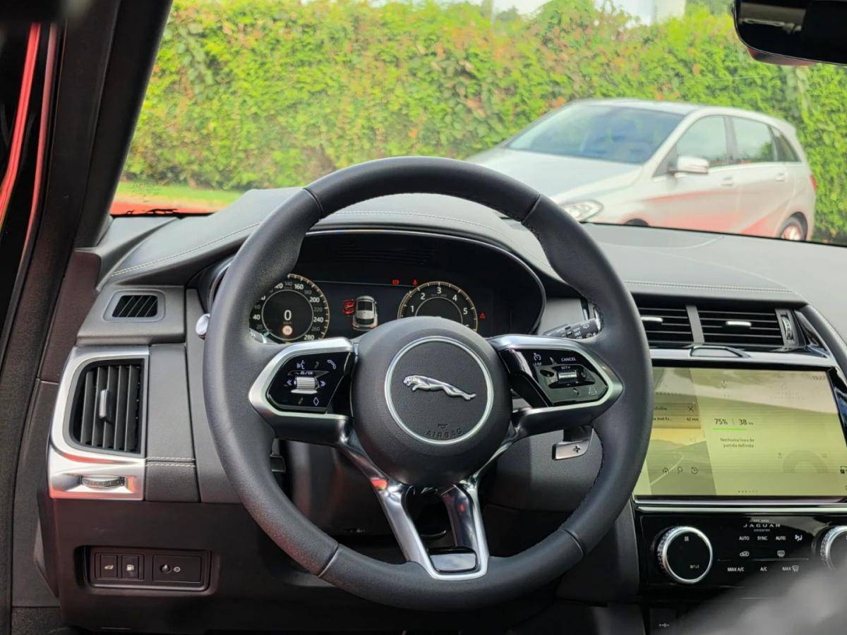 jaguar-e-pace-2023-hibrido-1498cc
