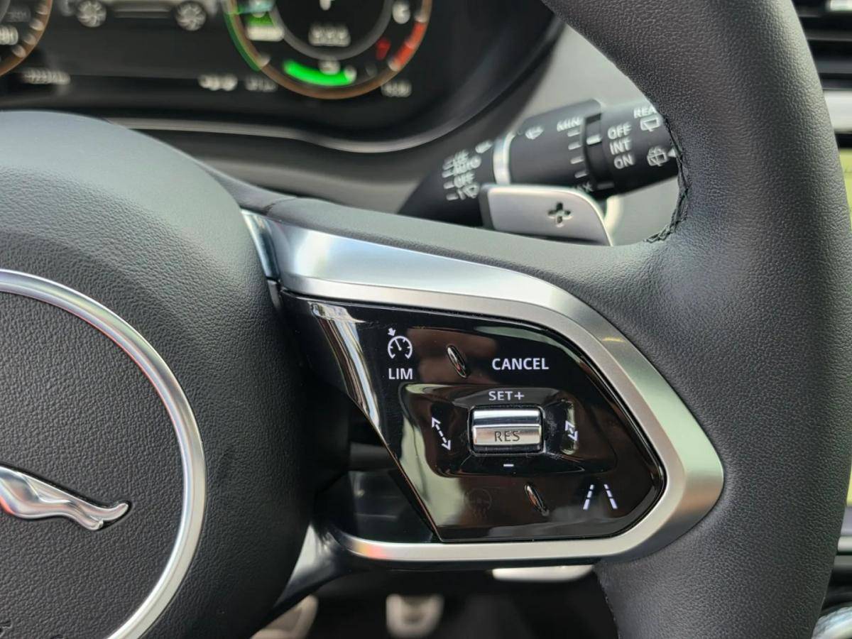 jaguar-e-pace-2023-hibrido-1498cc