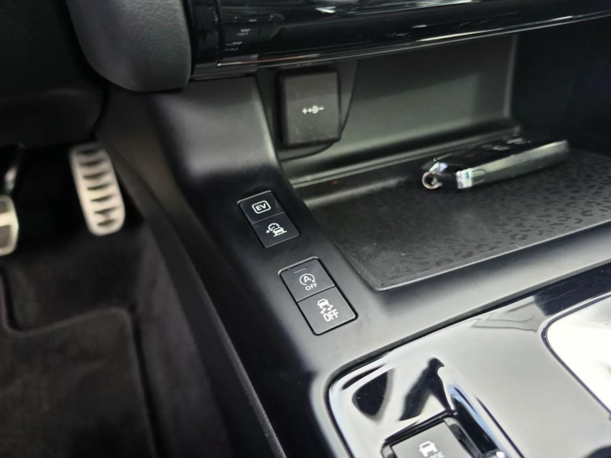 jaguar-e-pace-2023-hibrido-1498cc