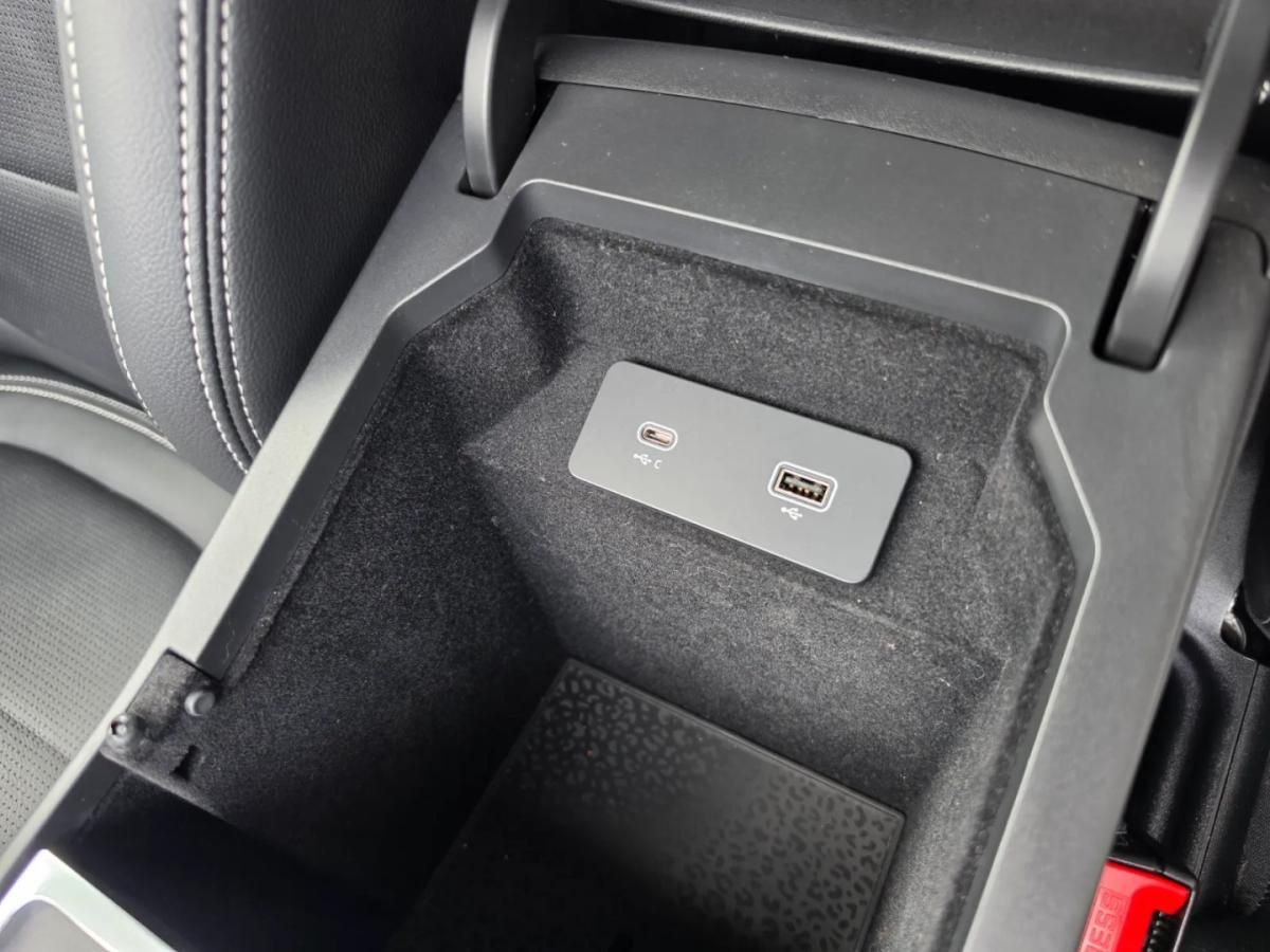 jaguar-e-pace-2023-hibrido-1498cc