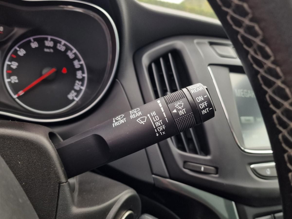 opel-zafira-2018-diesel-1598cc