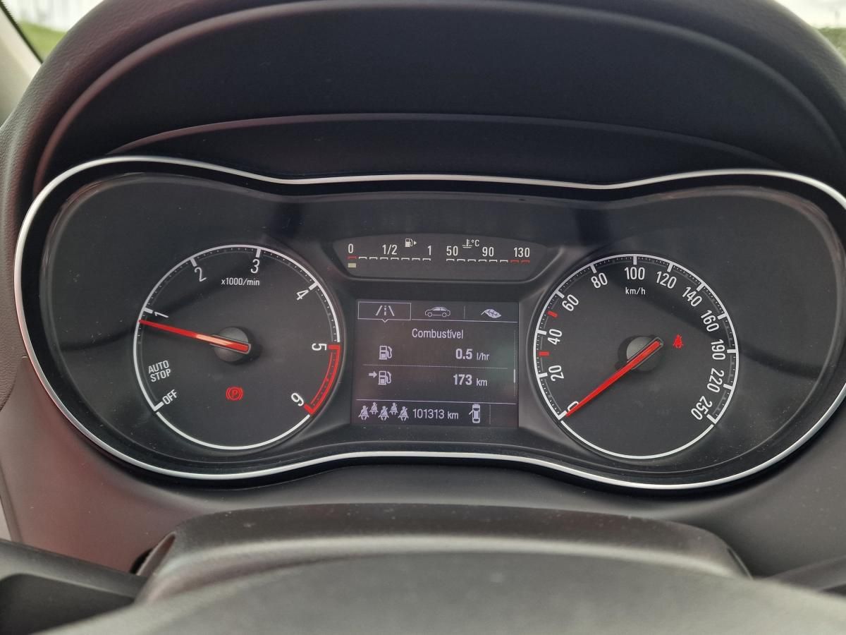 opel-zafira-2018-diesel-1598cc