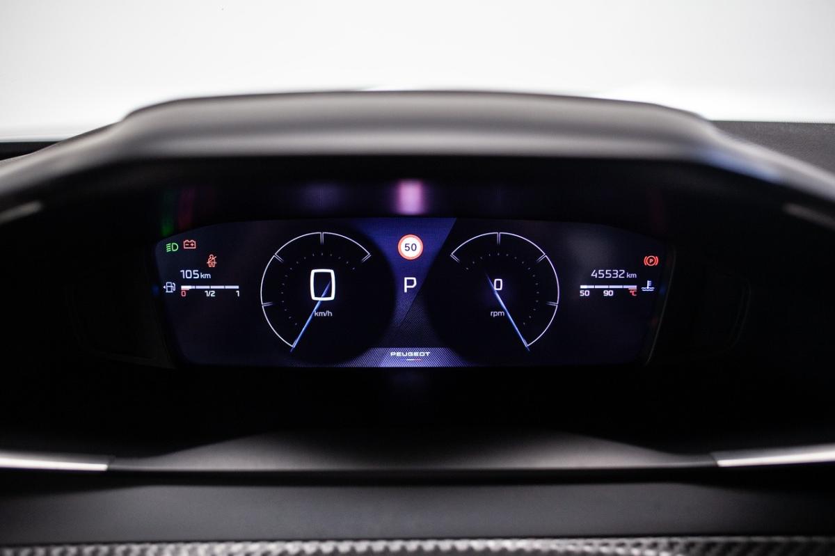 peugeot-2008-2024-gasolina-1199cc