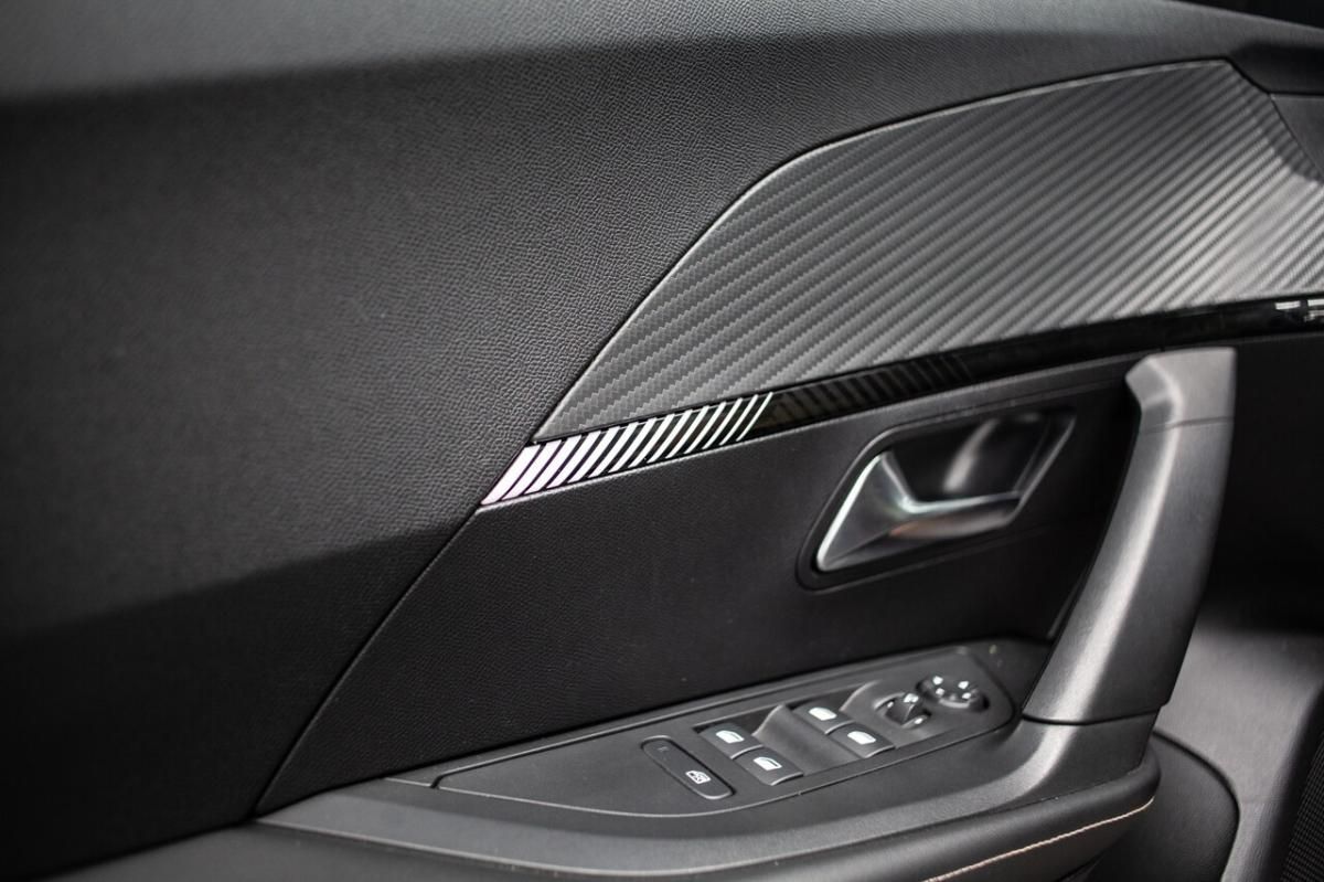 peugeot-2008-2024-gasolina-1199cc