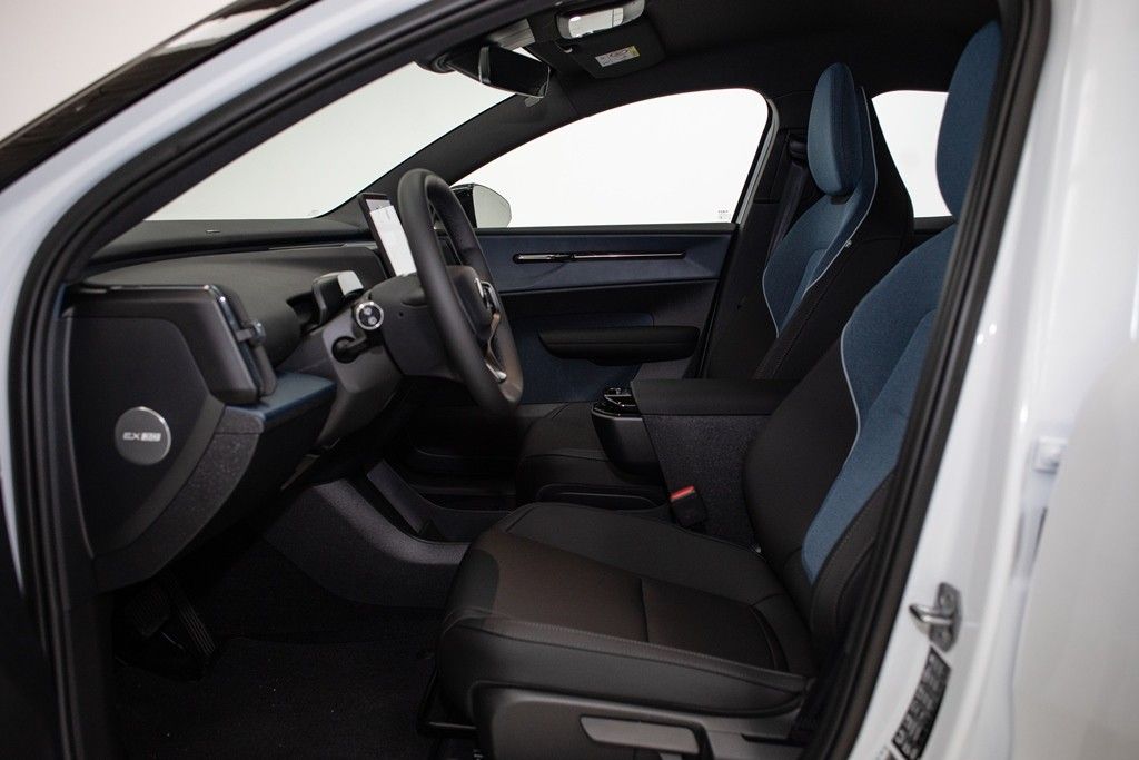 volvo-ex30-2024-eletrico-1cc