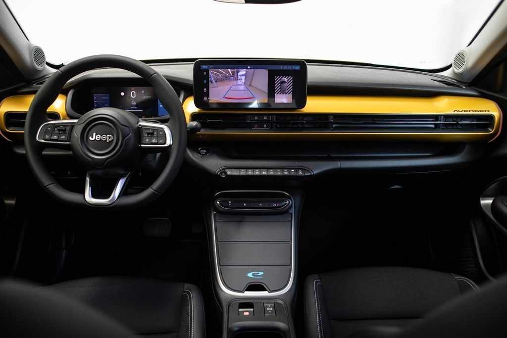 jeep-avenger-2023-eletrico-500cc
