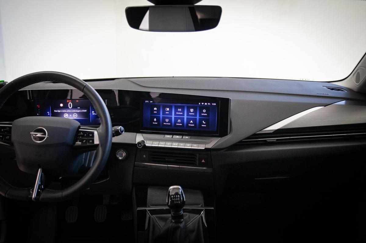 opel-astra-2022-gasolina-1199cc