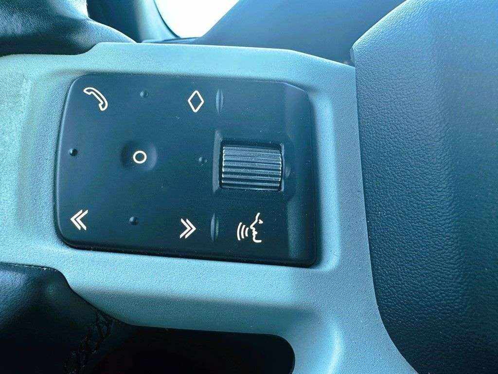 land-rover-defender-2020-diesel-1999cc