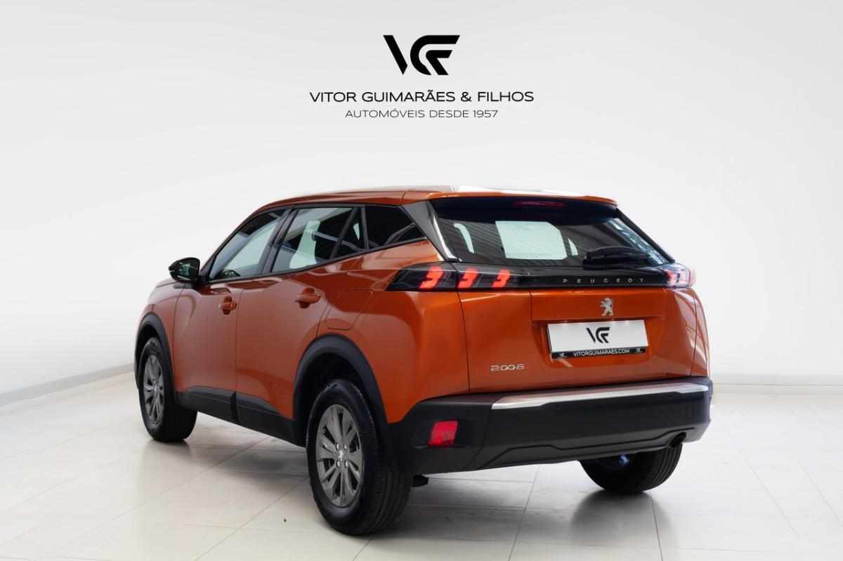 peugeot-2008-2023-gasolina-1199cc