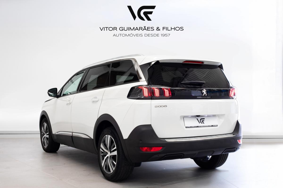 peugeot-5008-2021-diesel-1499cc