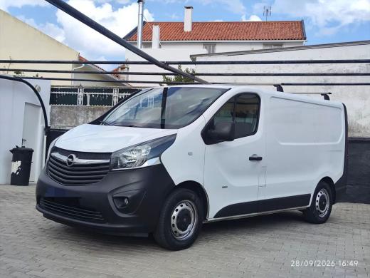 opel-vivaro-2016-diesel-1598cc