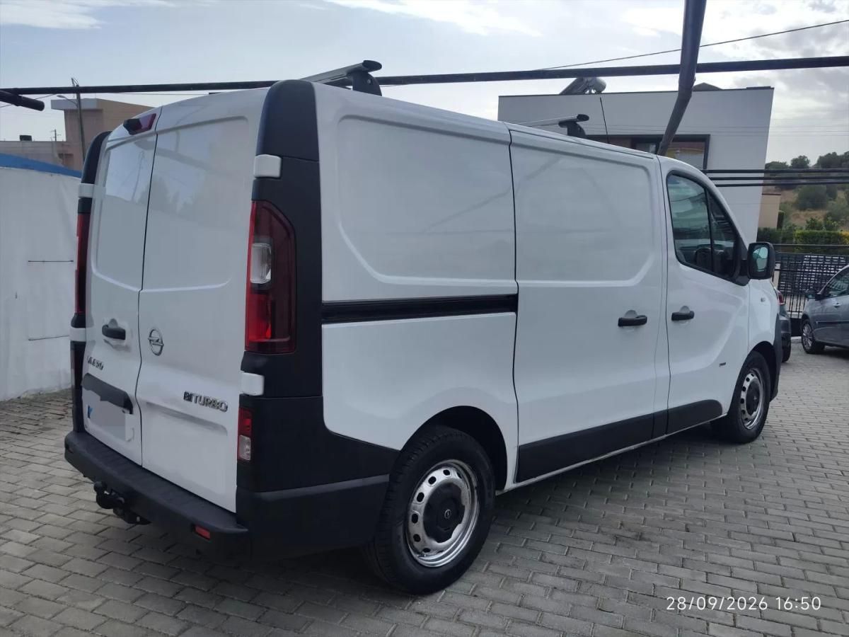 opel-vivaro-2016-diesel-1598cc