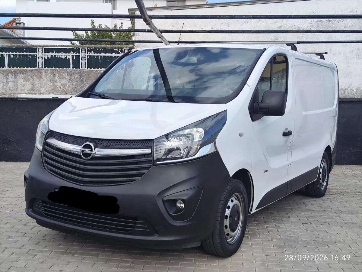 opel-vivaro-2016-diesel-1598cc