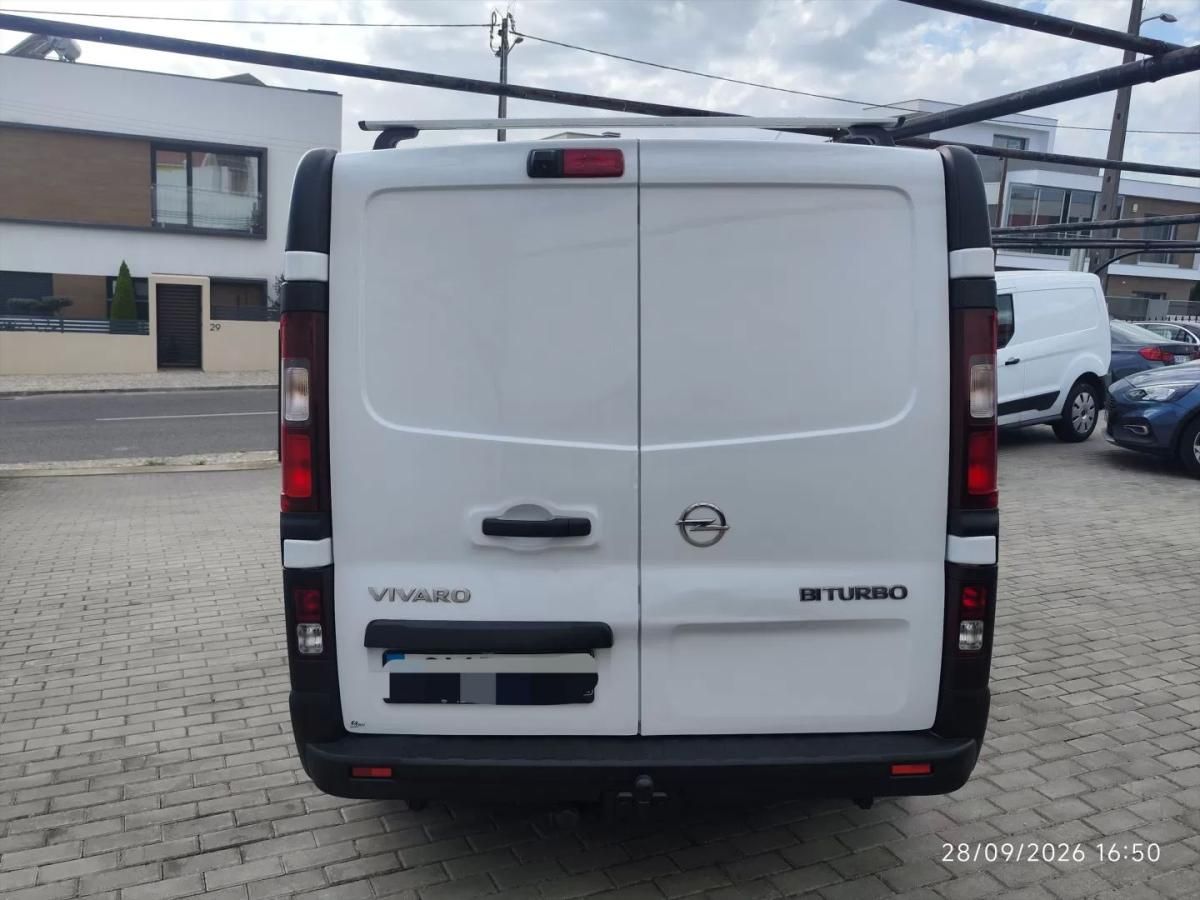 opel-vivaro-2016-diesel-1598cc