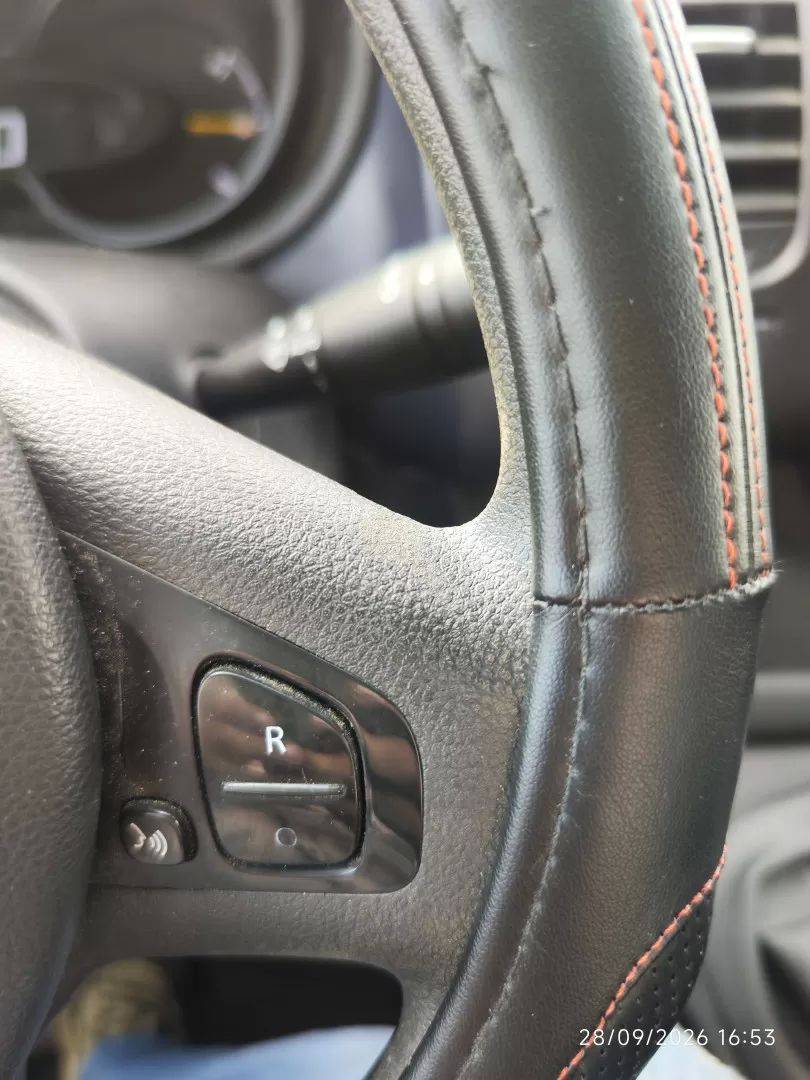 opel-vivaro-2016-diesel-1598cc